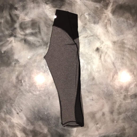 Lululemon Leggings - Cropped - Picture 4 of 7